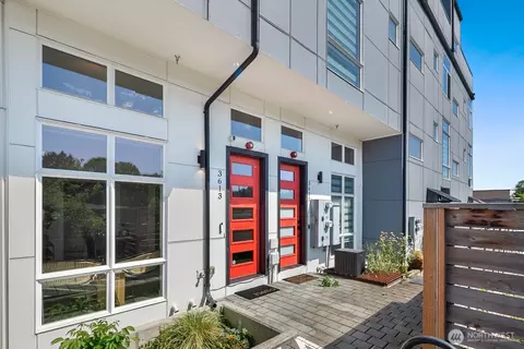 3613 S Findlay St, Seattle, WA 98118