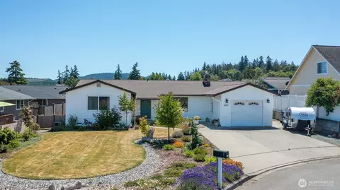 1603 25th St, Anacortes, WA 98221