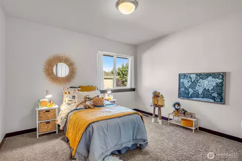 Bedroom - 216 233rd Pl SE, Bothell, WA 98021 photo 4 of 5