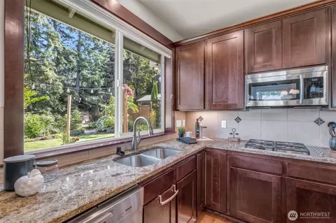 Kitchen - 216 233rd Pl SE, Bothell, WA 98021 photo 3 of 4
