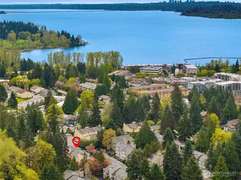 12024 101st Ave NE #E2, Kirkland, WA 98034