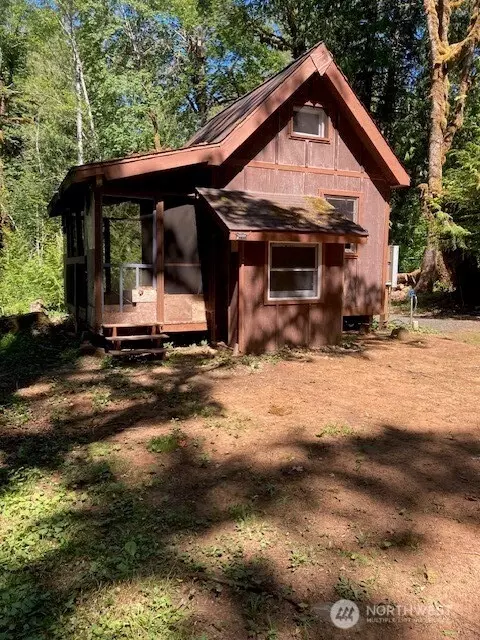 50 N Canvasback Pl, Hoodsport, WA 98548