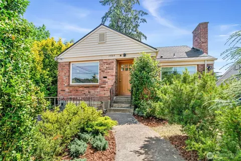 1705 N 82nd St, Seattle, WA 98103