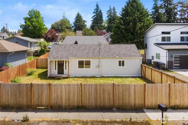 8823 S Yakima Ave, Tacoma, WA 98444