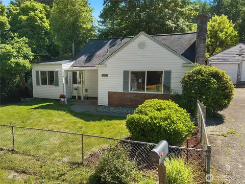 924 Tobin Ave, Shelton, WA 98584