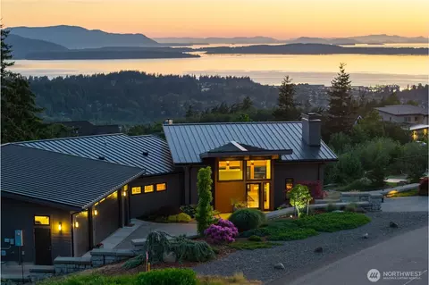 4320 Samish Crest Dr, Bellingham, WA 98229