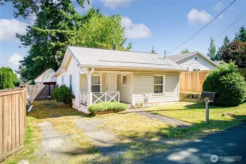 4909 N 38th St, Tacoma, WA 98407
