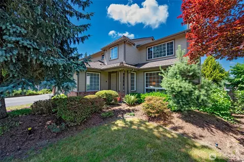 1529 Ilwaco Ave NE, Renton, WA 98059