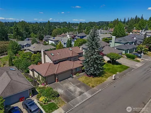 1529 Ilwaco Ave NE, Renton, WA 98059