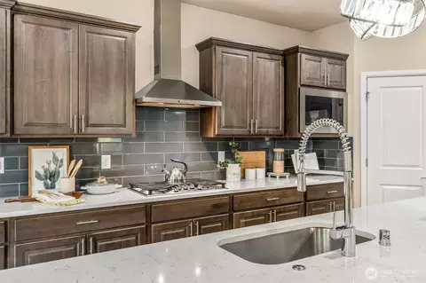 Kitchen - 23230 44th Dr SE, Bothell, WA 98021 photo 3 of 7