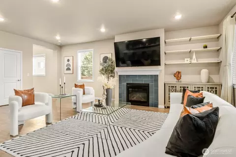 Living - 23230 44th Dr SE, Bothell, WA 98021 photo 4 of 5