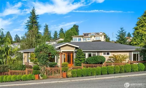 200 7th Ave N, Edmonds, WA 98020