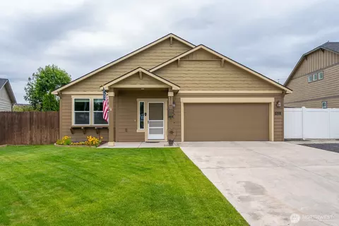 4521 W Wesley Pl, Moses Lake, WA 98837