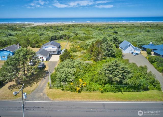 429 Ocean Shores Blvd NW, Ocean Shores, WA 98569