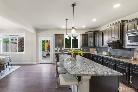Kitchen - 17429 40th Dr SE, Bothell, WA 98012 photo 2 of 4