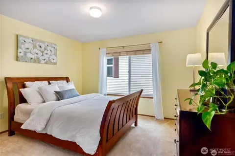 Bedroom - 4023 153rd Pl SE, Bothell, WA 98012 photo 1 of 7