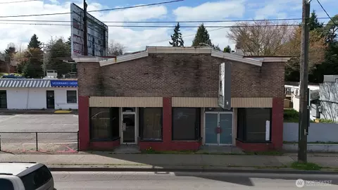 10311 Aurora Ave N, Seattle, WA 98133