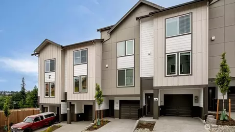 16830 20th Ave W #D5, Lynnwood, WA 98037