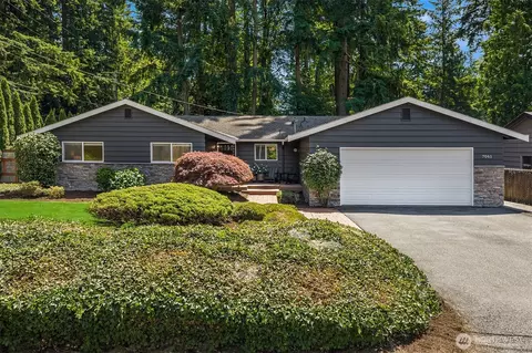 7061 NE 137th St, Kirkland, WA 98034