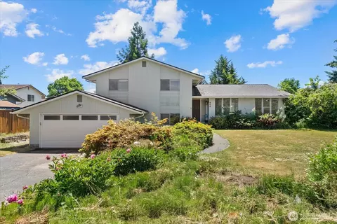 808 92nd St SE, Everett, WA 98208