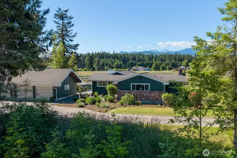 214 Edmonson Dr, Sequim, WA 98382