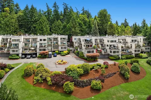 11122 NE 41st Dr #39, Kirkland, WA 98033