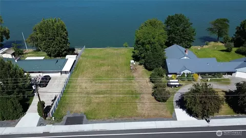 2023 Westshore Dr NE, Moses Lake, WA 98837