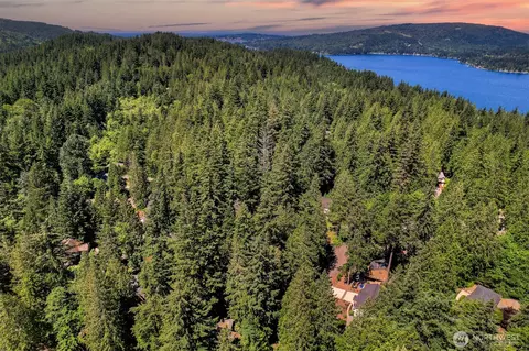 30 Canyon Ct, Bellingham, WA 98229