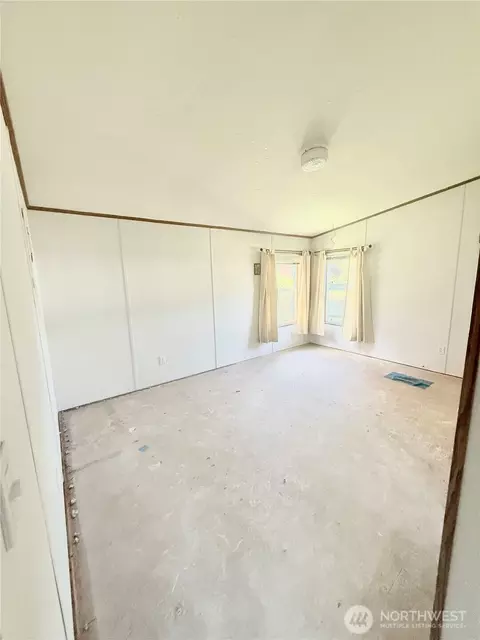 Bedroom - 306 C Ave N, Conconully, WA 98819 photo 2 of 3