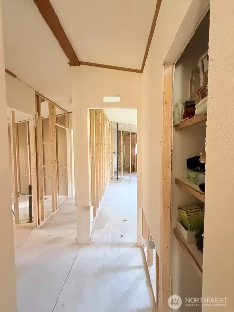 Entry Way - 306 C Ave N, Conconully, WA 98819 photo 2 of 2