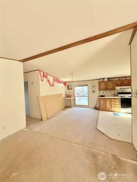Living - 306 C Ave N, Conconully, WA 98819 photo 3 of 3