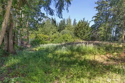 3992 NE Twin Spits Rd, Hansville, WA 98340