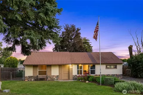 810 E Hobert Ave, Ellensburg, WA 98926