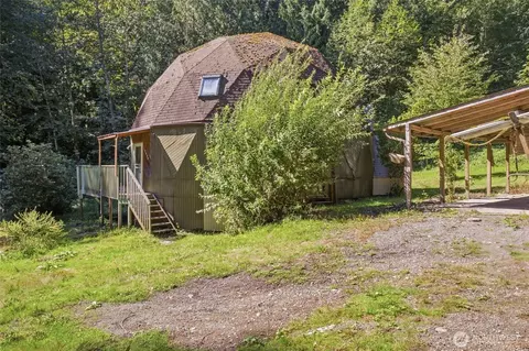 12932 231st Ave SE, Issaquah, WA 98027