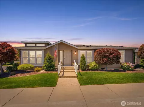 561 Sunday Dr, East Wenatchee, WA 98802