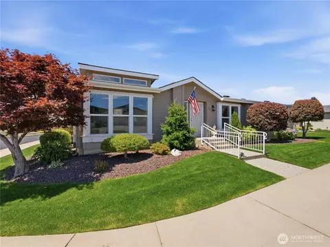 561 Sunday Dr, East Wenatchee, WA 98802