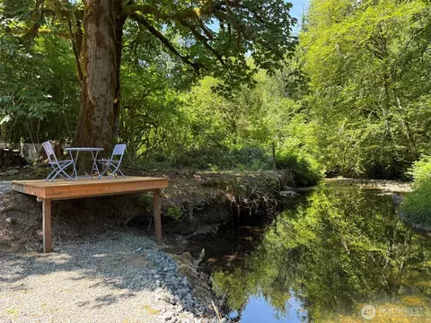 22829 N River Dr, Granite Falls, WA 98252