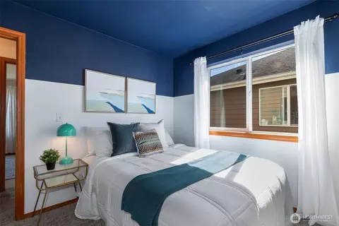 Bedroom - 18208 2nd Pl W #B, Bothell, WA 98012 photo 6 of 6