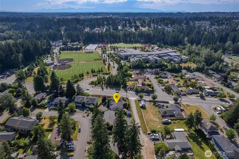 View/Area - 18208 2nd Pl W #B, Bothell, WA 98012 photo 3 of 3
