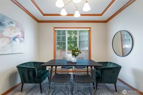Dining - 18208 2nd Pl W #B, Bothell, WA 98012 photo 4 of 4
