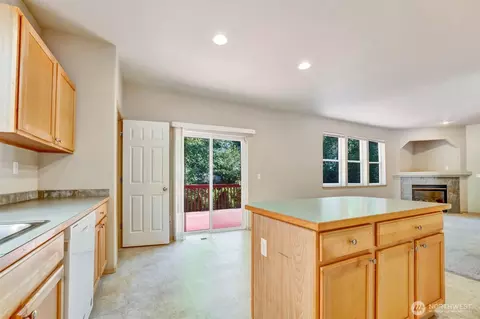 Kitchen - 2426 Stafford Way, Bothell, WA 98012 photo 5 of 5