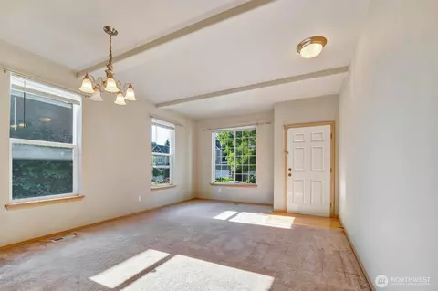 Living - 2426 Stafford Way, Bothell, WA 98012 photo 4 of 8