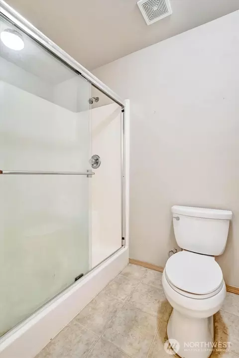 Bath - 2426 Stafford Way, Bothell, WA 98012 photo 5 of 6