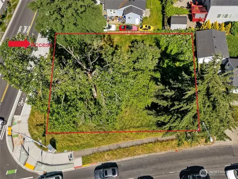 1602 E 64th St, Tacoma, WA 98404