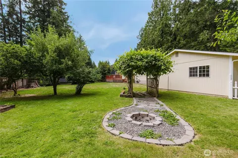4014 Silver Ln NW, Bremerton, WA 98312