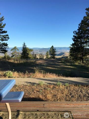 240 W Corral Dr, Oroville, WA 98844