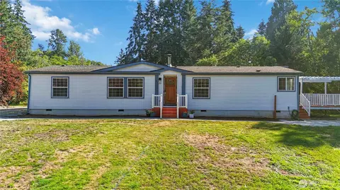 101 Red Row Rd, Kelso, WA 98626