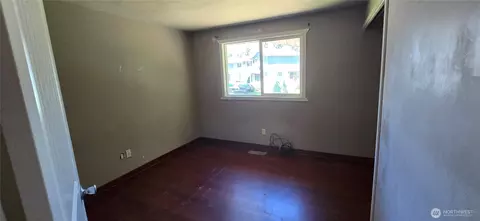 Bedroom - 13415 Meadow Rd, Everett, WA 98208 photo 1 of 2