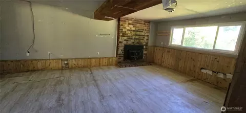 Living - 13415 Meadow Rd, Everett, WA 98208 photo 3 of 3