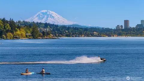8503 NE Juanita Dr, Kirkland, WA 98034